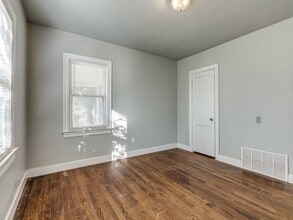 Building Photo - 2113 NW 36th St