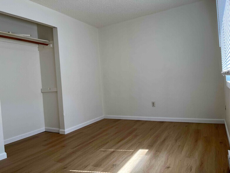 Building Photo - 338 Willow St