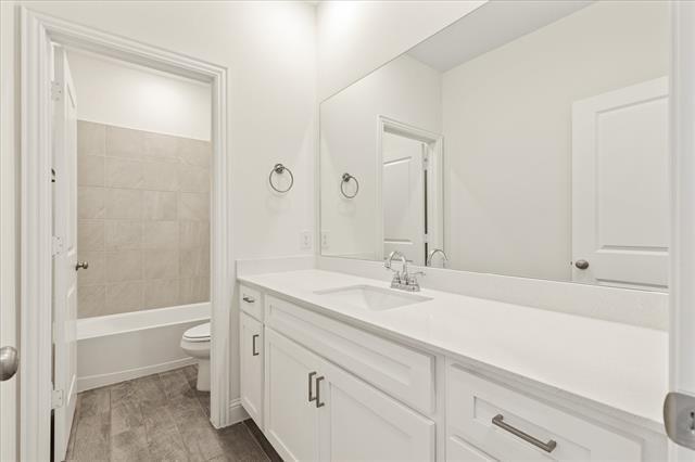 Building Photo - 324 Amenduni Ln