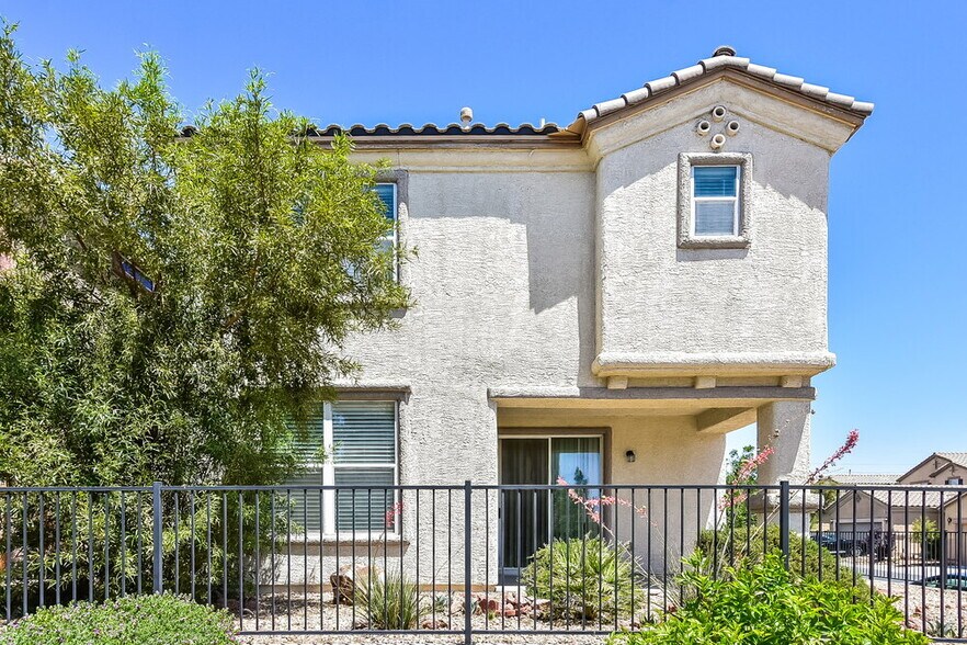 Building Photo - 8775 Parsons Ridge Ave