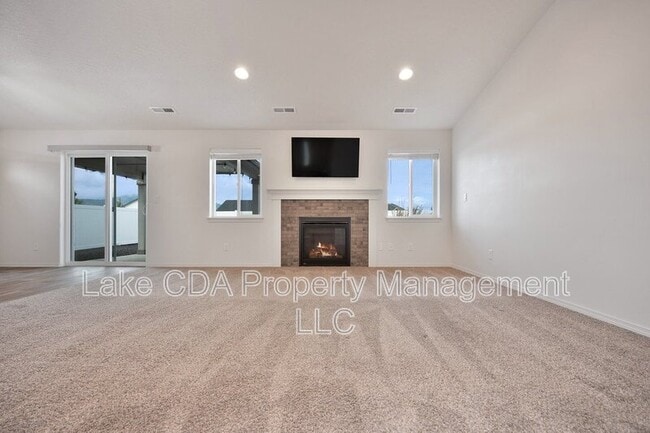 Building Photo - 12335 Gipper Loop