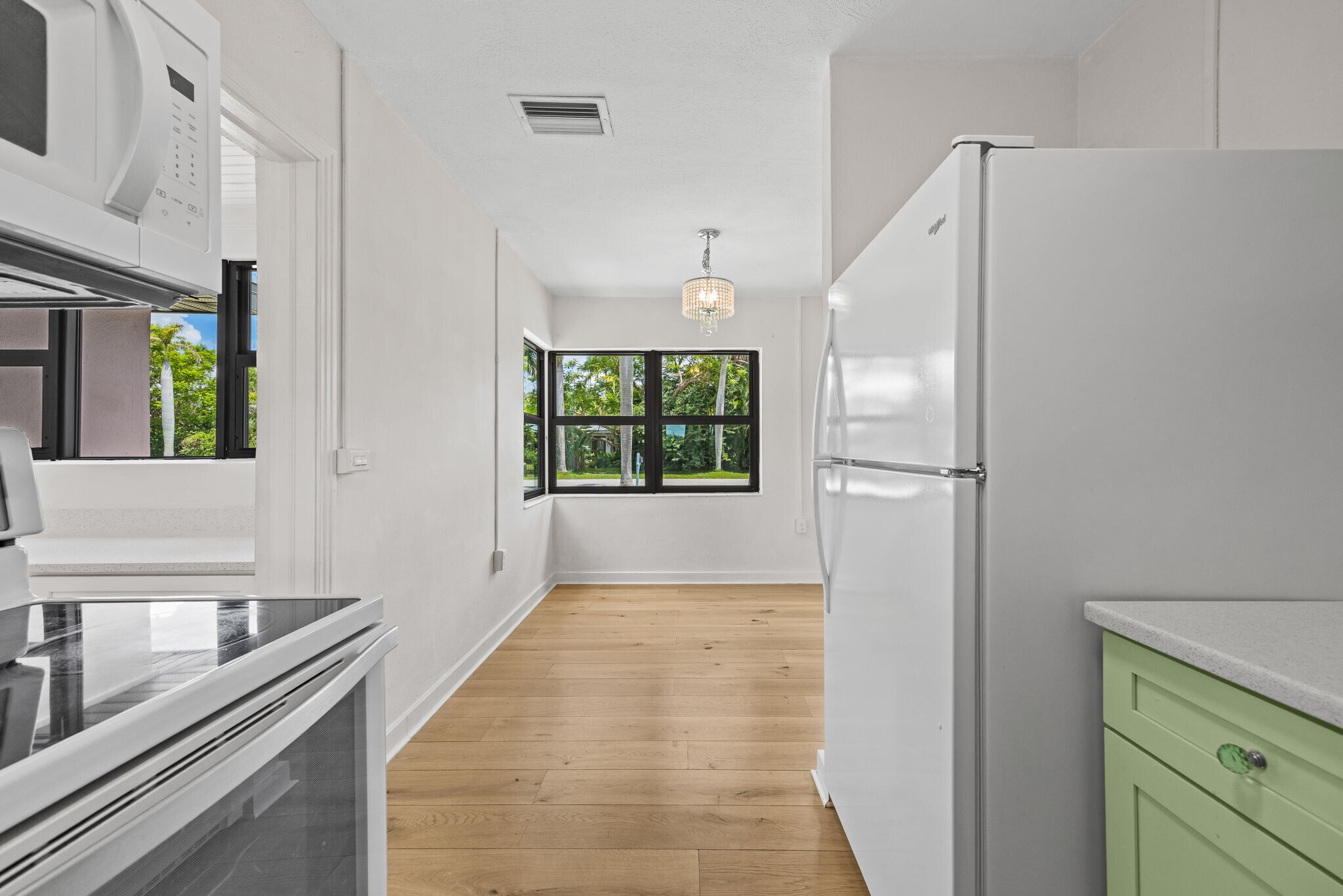 Building Photo - 1442 Olmeda Way
