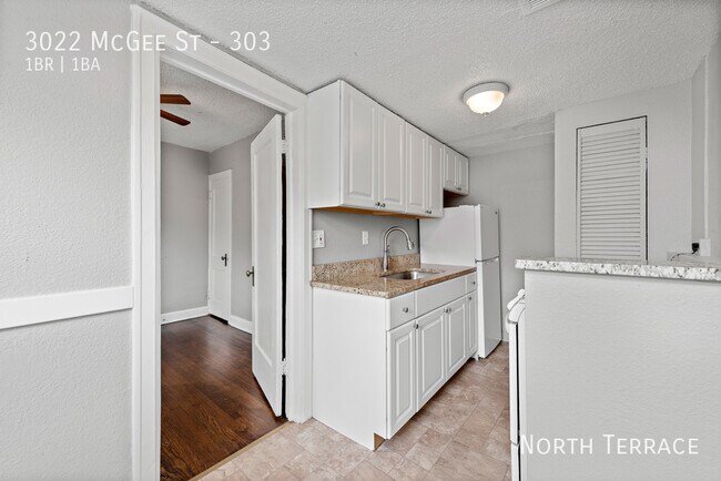 Building Photo - 3022 McGee St