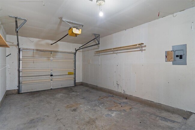 Building Photo - 2602 Alcott Ln