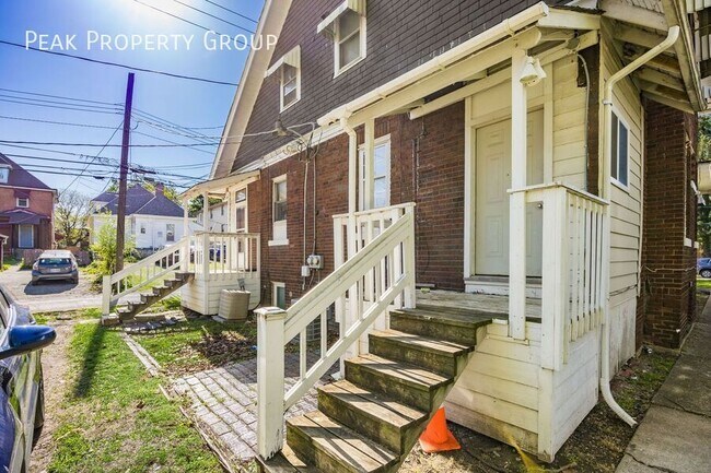 Building Photo - 286 E 13th Ave