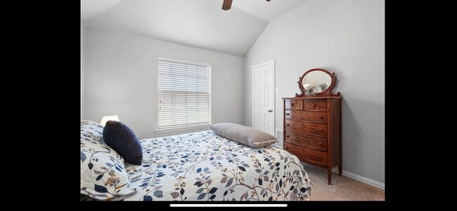 Building Photo - 961 Noble Ave