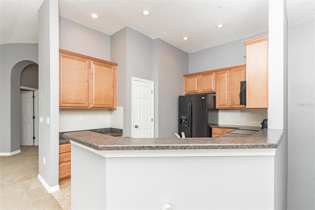 Building Photo - 6723 Breezy Palm Dr