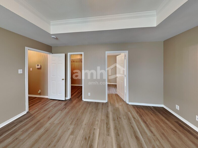 Building Photo - 12614 Sunny Wonder