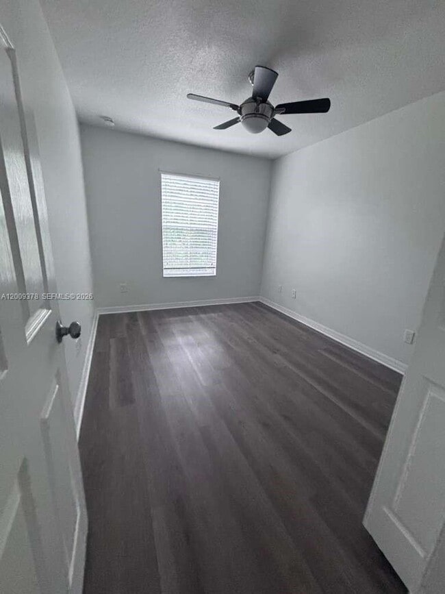 Building Photo - 16 Canterbury Bell Dr