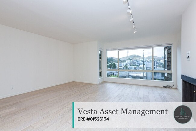 Building Photo - 135 Red Rock Way