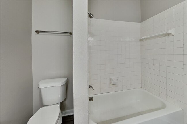Building Photo - 11414 Oak Lake Glen Cir