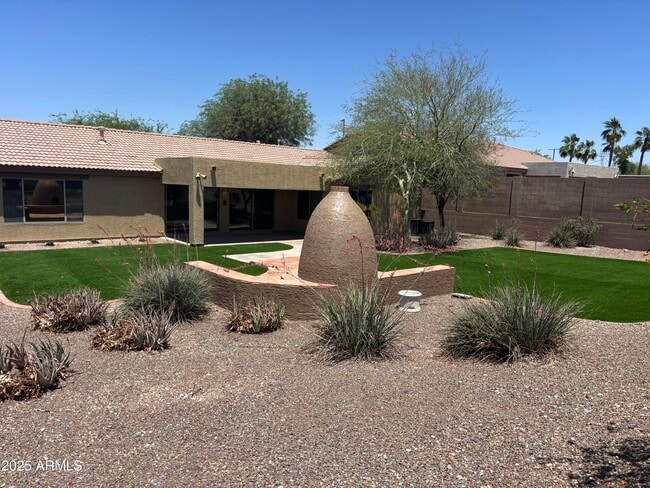 Building Photo - 17553 W Polaris Dr