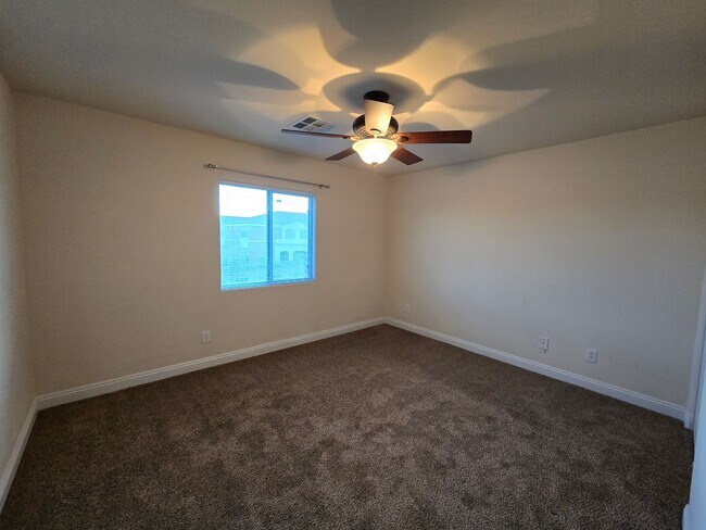 Building Photo - A Fabulous 3 Bedroom, 2.5 Bathroom, 2 Car Garage Townhome in NW Las Vegas