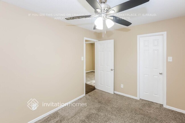 Building Photo - 618 N Mulberry St