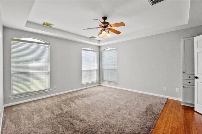 Building Photo - 757 Bent Wood Pl