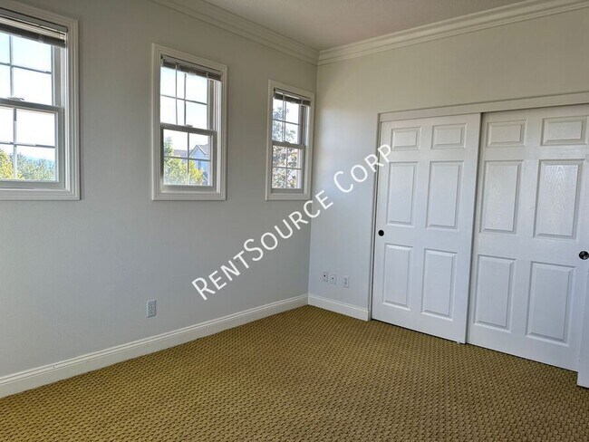 Building Photo - 26991 Timberline Terrace