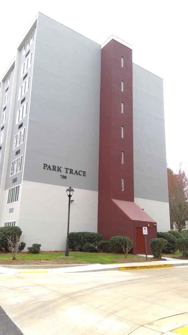 Building Photo - Park Trace