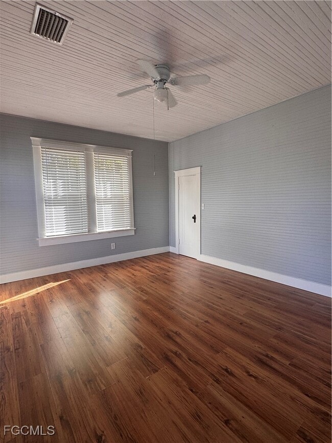 Building Photo - 1618 Woodford Ave