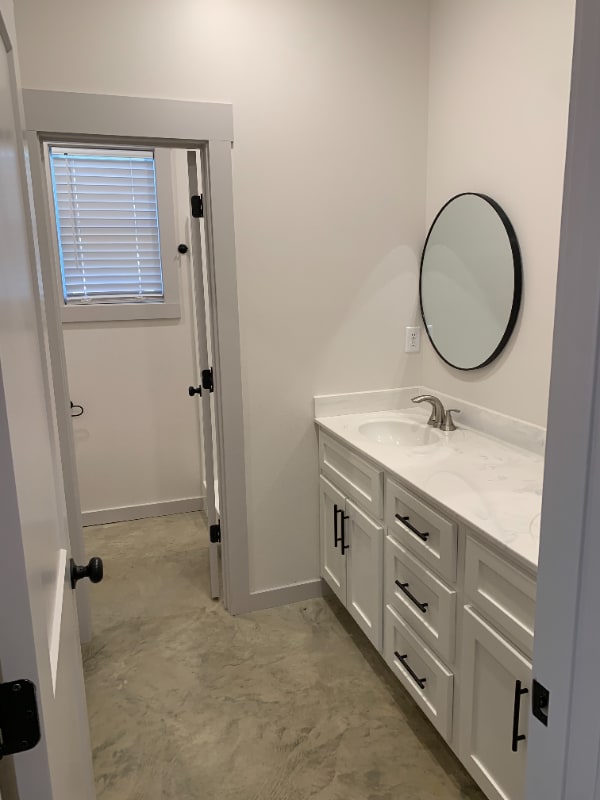 Building Photo - 4616 Wolf Run Trl