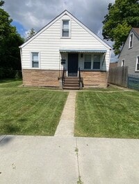 Building Photo - 2171 McGuffey Rd