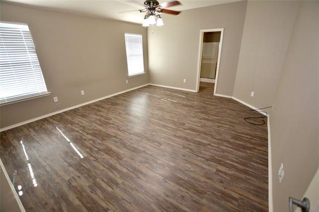 Building Photo - 621 Chestnut Ct