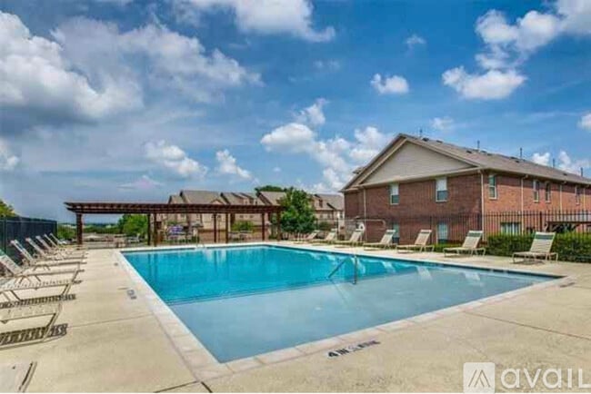 Building Photo - 2249 Salado Dr