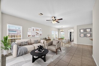 Building Photo - 1218 Red Hills Dr