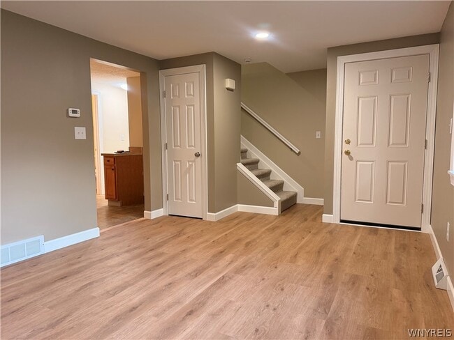 Building Photo - 4890 Bussendorfer Rd