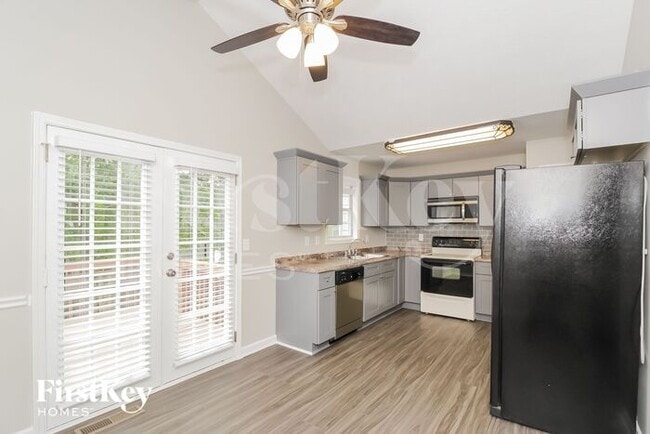 Building Photo - 4203 New Towne Dr