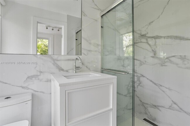 Building Photo - 4286 Douglas Rd