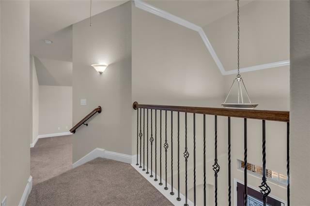 Building Photo - 6801 Cambridge Dr