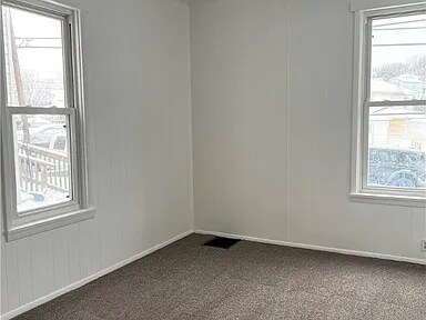 Building Photo - 128 Grandview Ave