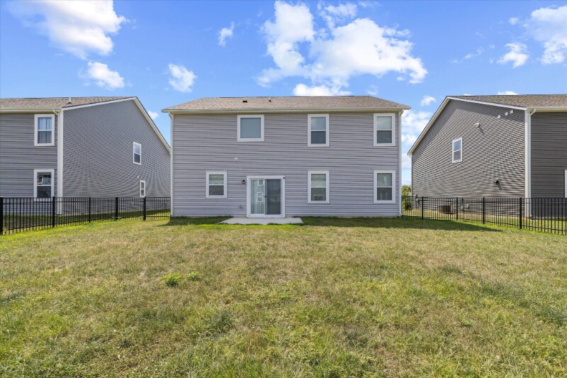 Building Photo - 6792 Highland Way