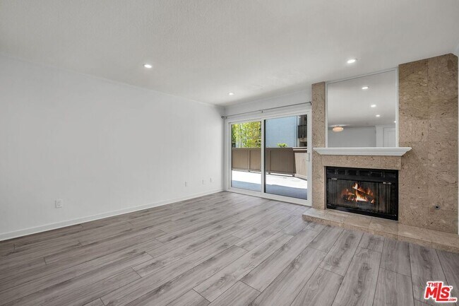 Building Photo - 8600 Tuscany Ave