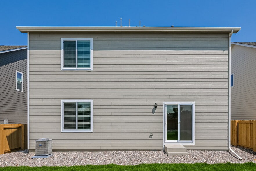Building Photo - 2180 Christina St