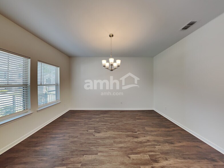 Building Photo - 321 Bowfin Trl