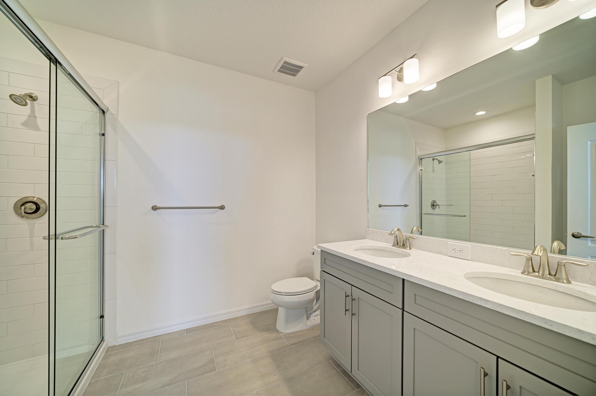 Building Photo - 2206 Washington Palm Ct