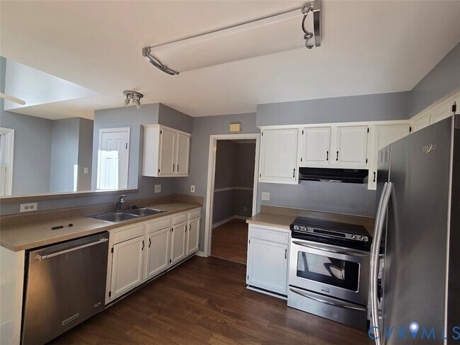 Building Photo - 4905 Merlin Ln