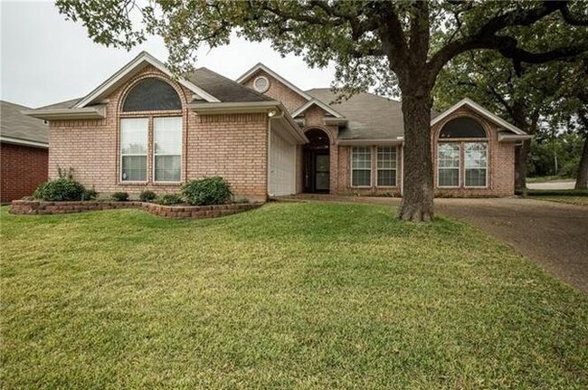 Building Photo - 5500 Archwood Ln