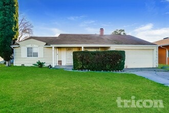 Building Photo - 7420 East Pkwy