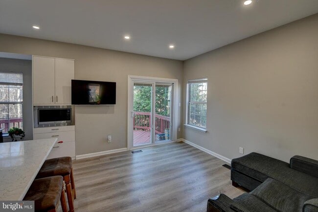 Building Photo - 13020 Quartz Ln