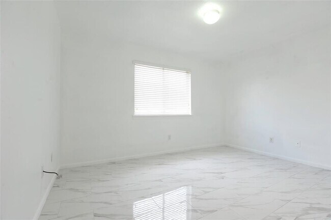 Building Photo - 7103 Bryton Park Dr