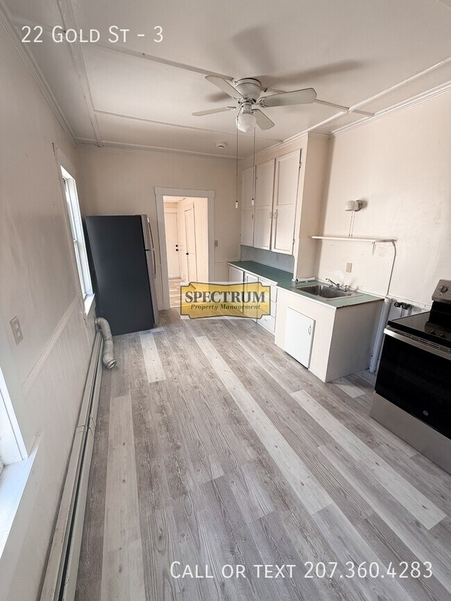 Building Photo - 22 Gold St