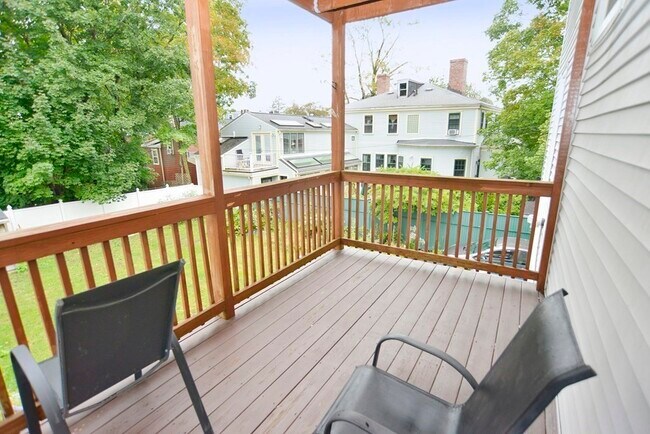 Building Photo - 11 Ballard St