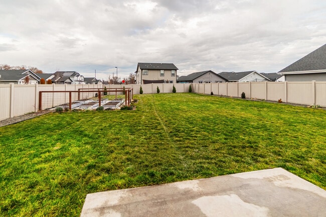 Building Photo - 12220 W Terrazzo Dr