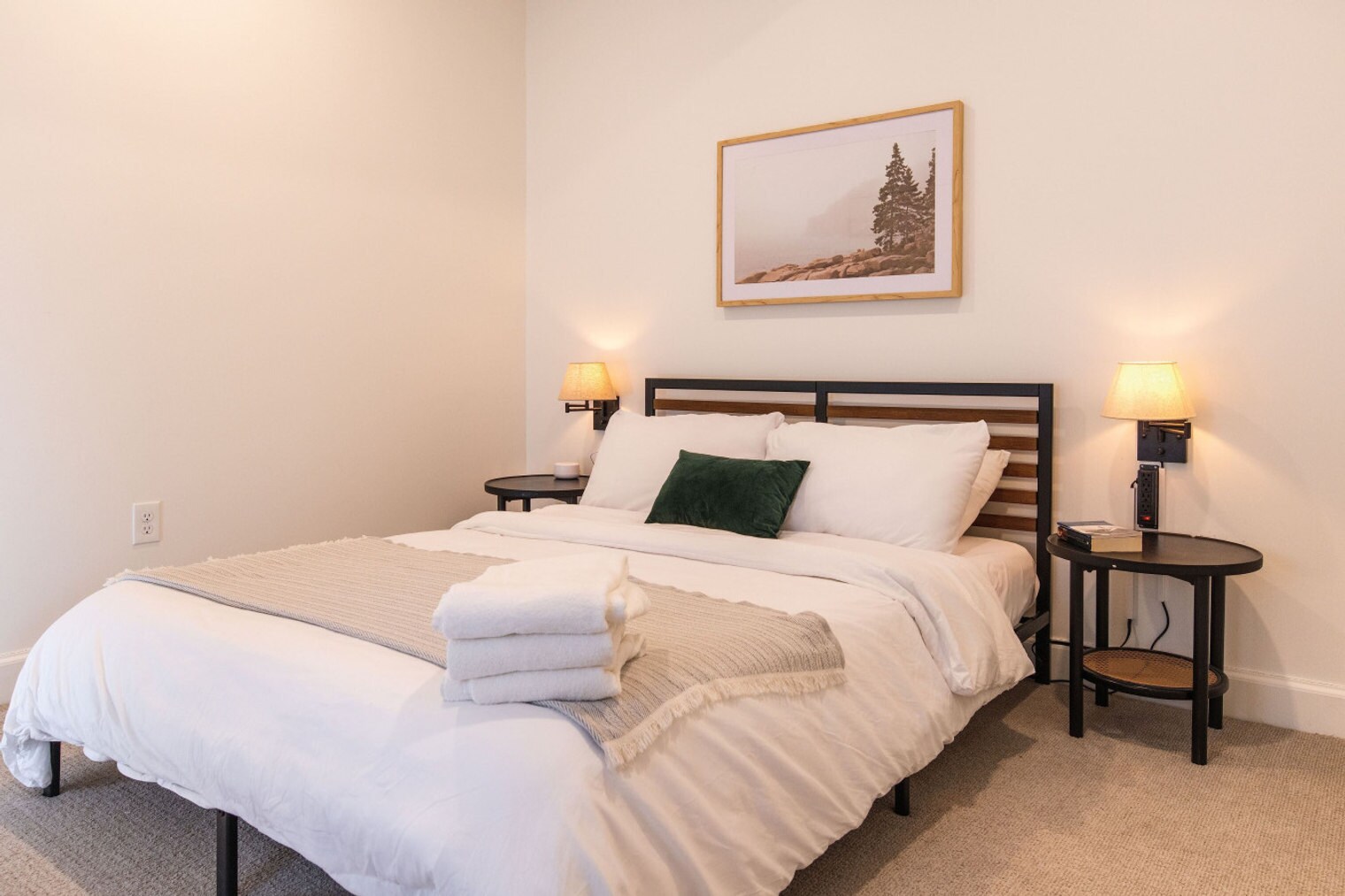 Building Photo - 758 North Broadway-SI ID1379068P