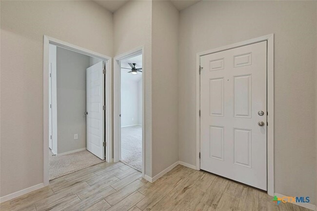 Building Photo - 250 Sage Meadows Dr