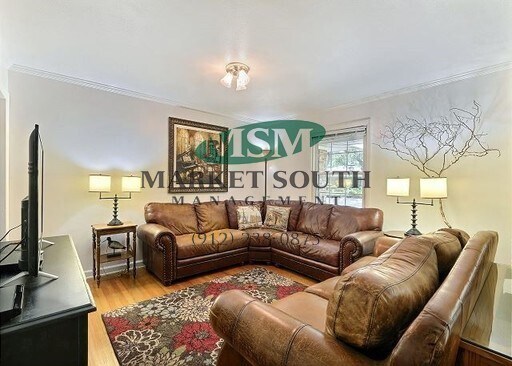 Building Photo - HOME IN KENSINGTON PARK