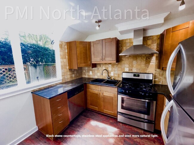 Building Photo - The best of Virginia Highlands! 1 Bed, 1 &...