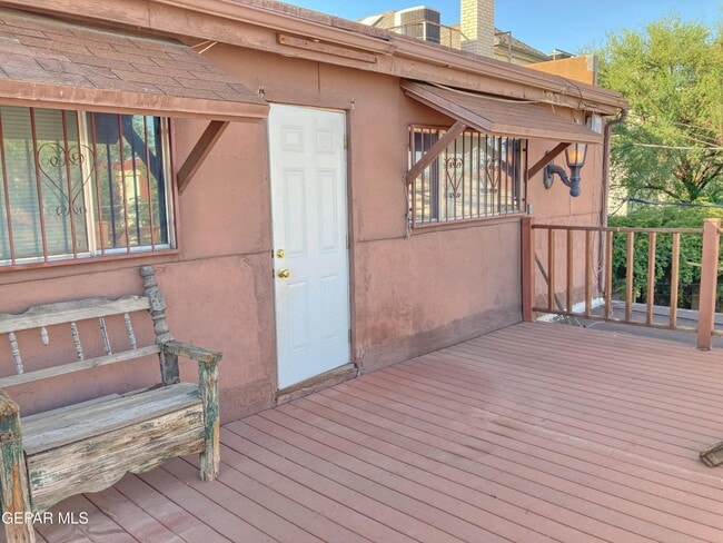 Building Photo - 1308 Montana Ave